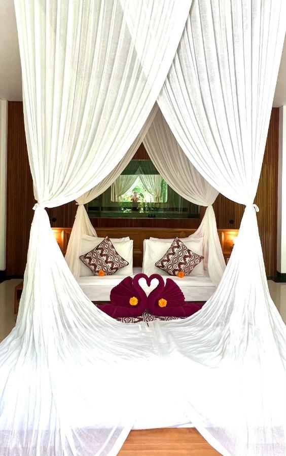 Nirankara Ubud Villa Exterior photo